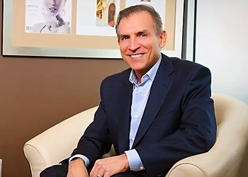 Luis A. Vinas, MD - L.A. VINAS PLASTIC SURGERY, MED SPA AND SKIN CARE CENTERS  West Palm Beach Plastic Surgeon image 1