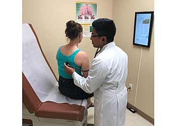 Houston Pulmonologists Luis Chug, MD