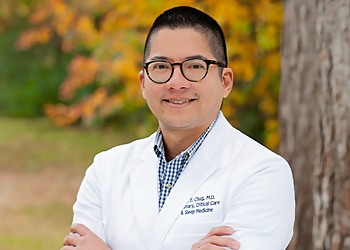 Luis Chug, MD Houston Pulmonologists image 1