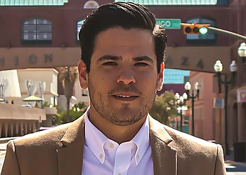 Luis Yu - El Paso, TX Insurance Agents - Professional Portrait Image