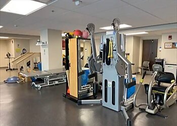 Columbus Physical Therapists Luke Dinan, PT, DPT, OCS - NOVACARE REHABILITATION COLUMBUS