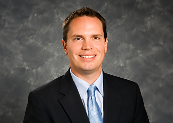 Luke E. Benedict, MD - St Paul, MN Endocrinologists - Doctor Portrait Image