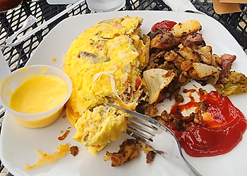 Lulu's Richmond American Restaurants image 1