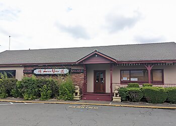 Salem Chinese Restaurants Lum-Yuen Restaurant