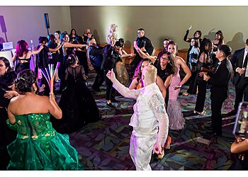 Chicago Djs Luniks Entertainment