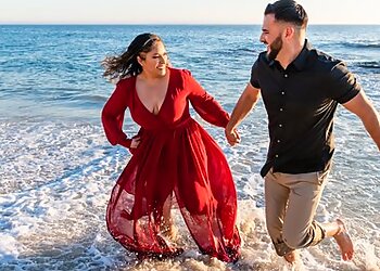 Huntington Beach Wedding Photographers Luzye Photography