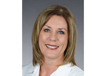 Lynn Hahnfeld, MD - Madison, WI Urologists - Doctor Portrait Image