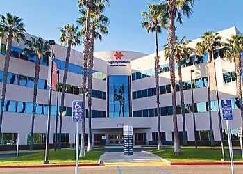 Oxnard Plastic Surgeon Lynn Jeffers, MD, MBA, FACS