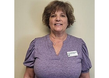 Lynne Montague, PT - SELECT PHYSICAL THERAPY Clarksville 