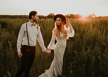 Tampa Wedding Photographers M.A.D. Images, Inc.