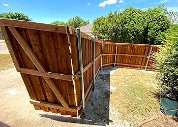 Grand Prairie Fencing Contractors M&C Fence DFW