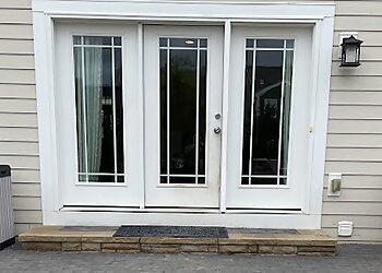 Pittsburgh Window Cleaners M.J Window & Gutter Cleaning LLC.