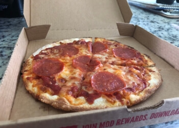 Arvada pizza place MOD Pizza