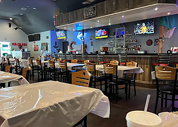 MR. Crabs - Grand Prairie, TX Seafood Restaurants - Table Setup Image