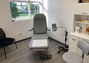 Macalee Harlis Jr., DPM DABPM, AACFAS - Port St Lucie, FL Podiatrists - Treatment Room Image