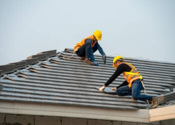 3 Best Roofing Contractors in Green Bay, WI - ThreeBestRated
