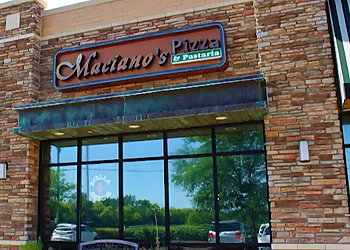 Elgin Pizza Places Maciano's Pizza & Pasteria