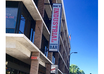 3 Best Sports Bars In Minneapolis Mn Expert Recommendations