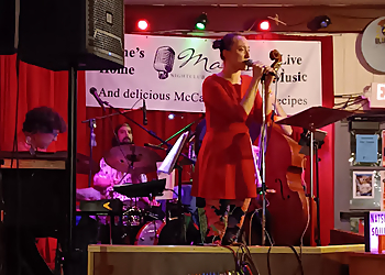 Eugene Night Clubs Mac's Restaurant & Nightclub