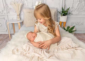 Madison Grey Photography - Peoria, AZ Portrait Photographers - Service Image