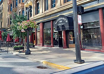Chicago Italian Restaurants Maggiano's Little Italy Chicago