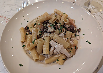 Maggiano's Little Italy Denver Denver Italian Restaurants image 1