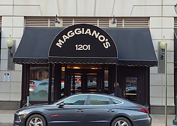 Philadelphia Italian Restaurants Maggiano's Little Italy Philadelphia