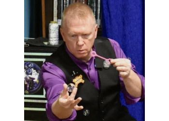 Magician Russ Nowack