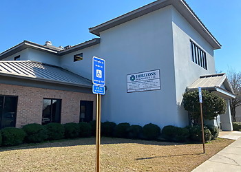 Columbus Physical Therapists Maison McKee, PT, DPT - HUMAN PERFORMANCE & REHABILITATION CENTERS