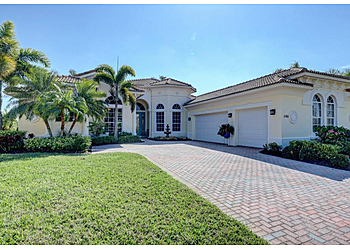 Port St Lucie Lawn Care Services Mako Outdoors Lawn Services