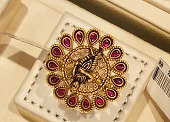 Malabar Gold and Diamonds Chicago - Chicago, IL Jewelry - Business Gallery Image