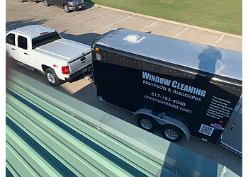 Fort Worth window cleaner Manfreda & Associates