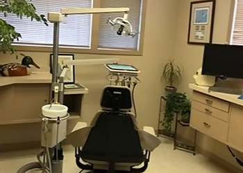 Manpreet Kaur Sidhu, DMD, BDS - BERKELEY SMILES - Berkeley, CA Cosmetic Dentists - Clinic Interior Image
