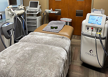 Mark Chin, MD - Fresno, CA Plastic Surgeons - Treatment Room Image