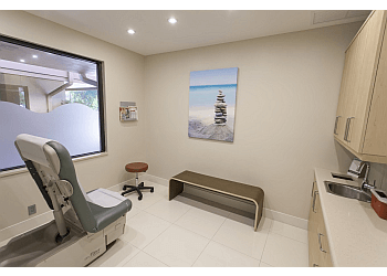 Hollywood Primary Care Physicians Mark D. Chin-Lenn, MD - COMPREHENSIVE HEALTH & WELLNESS CENTER, P.A.