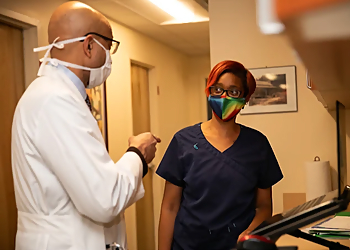 Mark East, MD - Norfolk, VA Cardiologists - Treatment Image