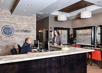 Overland Park Eye Doctors Mark Siefkes, OD - EYE ASSOCIATES OF OVERLAND PARK