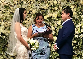 El Paso Wedding Officiants Marry Me in El Paso