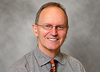 Martin Freeman, MD - Minneapolis, MN Gastroenterologists - Doctor Portrait Image