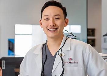 Martin Pak - STONELAKE FAMILY DENTISTRY - Frisco, TX Dentists - Doctor Portrait Image