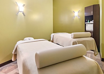 Irvine Massage Therapy MassageLuXe Irvine
