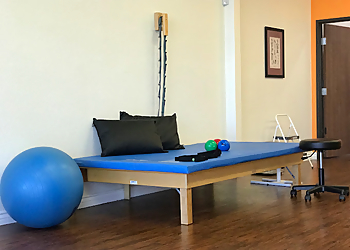 Mathu, PT, DPT, MBA - CORONA HILLS PHYSICAL THERAPY - Corona, CA Physical Therapists - Treatment Room Image