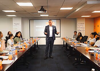 New York Real Estate Agents Matthew Bizzarro - THE BIZZARRO AGENCY