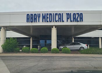 Wichita Neurosurgeons Matthew N. Henry, MD - ABAY NEUROSCIENCE CENTER