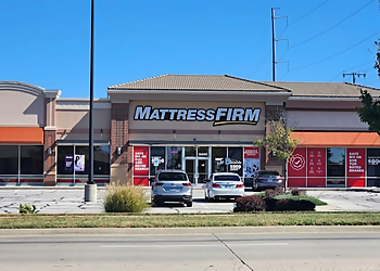 Mattress Firm Outlet-Speedway - Kansas City, KS Mattress Stores - Mattress Exterior