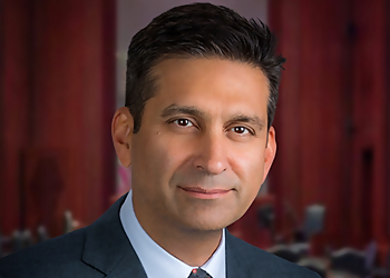 Max M Alavi - MAX ALAVI APC, OC TRUSTS LAWYER Max M Alavi - Santa Ana, CA Estate Planning Lawyers - Lawyer Portrait Image