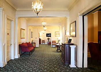 Clarksville Funeral Homes McReynolds-Nave & Larson Funeral Home