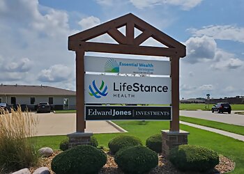 Springfield Marriage Counselors Megan McClure, MS, LPC - LIFESTANCE HEALTH THERAPISTS & PSYCHIATRISTS