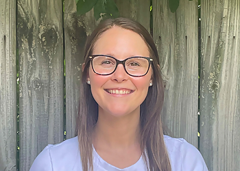 Megan Seal, PT, DPT - PHOENIX PHYSICAL THERAPY, INC CHESAPEAKE Megan Seal, PT, DPT - PHOENIX PHYSICAL THERAPY, INC CHESAPEAKE - Chesapeake, VA Physical Therapists - Doctor Portrait Image
