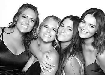 Lincoln Photo Booth Companies MemoryBox Photo Booth